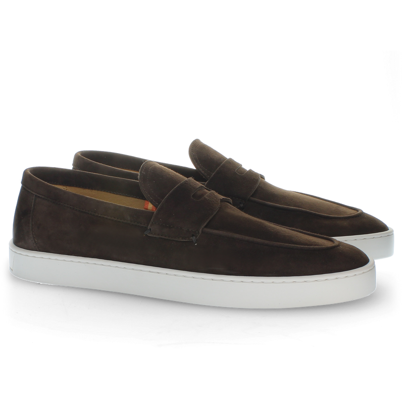 Mocassino in suede coffee con suola in gomma